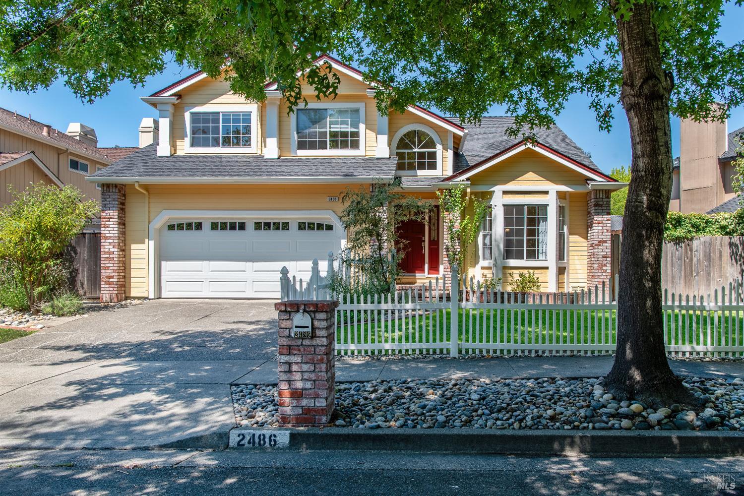 Detail Gallery Image 1 of 38 For 2486 Creek Meadow Dr, Santa Rosa,  CA 95404 - 4 Beds | 2/1 Baths