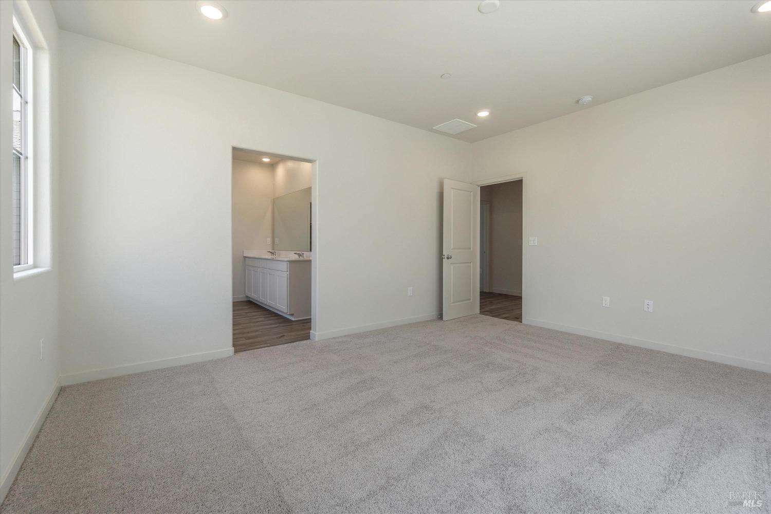 Detail Gallery Image 15 of 27 For 219 Manatee St, Suisun City,  CA 94585 - 3 Beds | 2 Baths