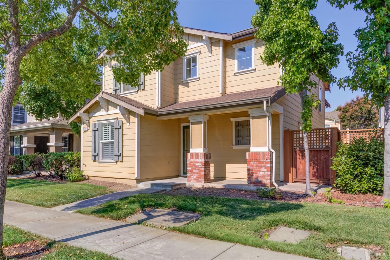 Detail Gallery Image 3 of 53 For 3180 Puffin Cir, Fairfield,  CA 94533 - 4 Beds | 2/1 Baths