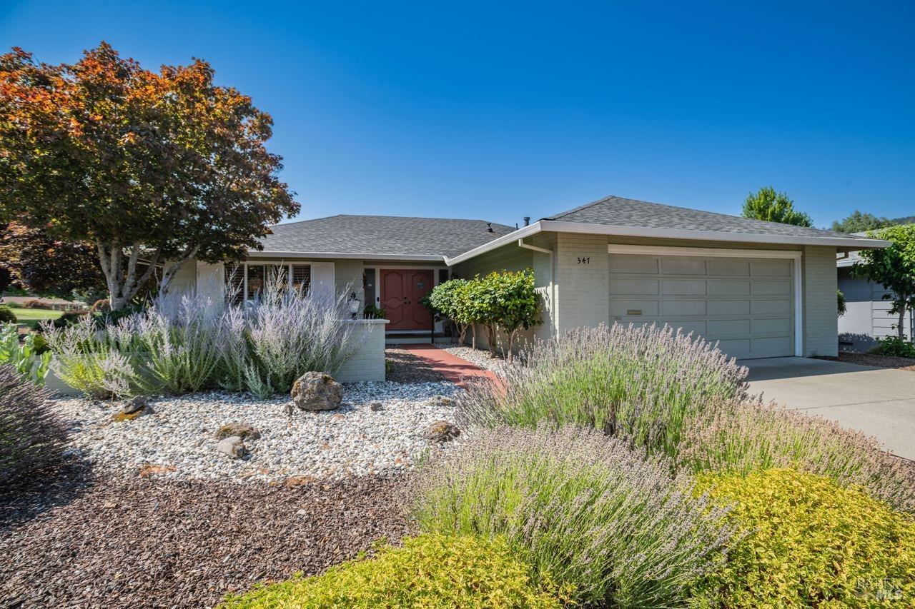 Detail Gallery Image 1 of 1 For 347 Belhaven Cir, Santa Rosa,  CA 95409 - 2 Beds | 2 Baths