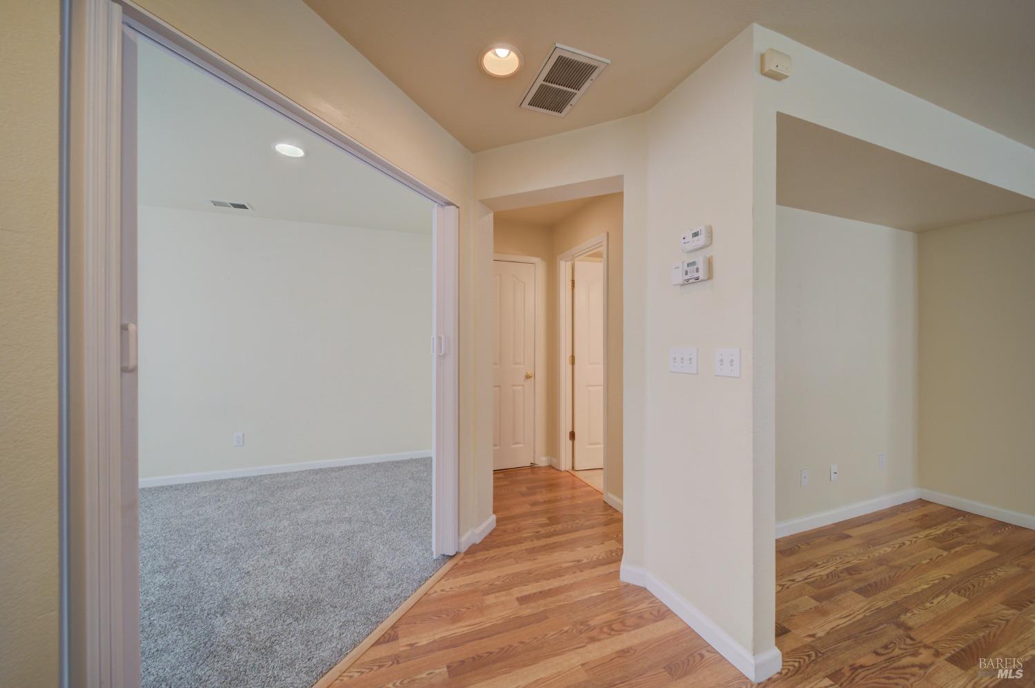 Detail Gallery Image 11 of 53 For 3180 Puffin Cir, Fairfield,  CA 94533 - 4 Beds | 2/1 Baths