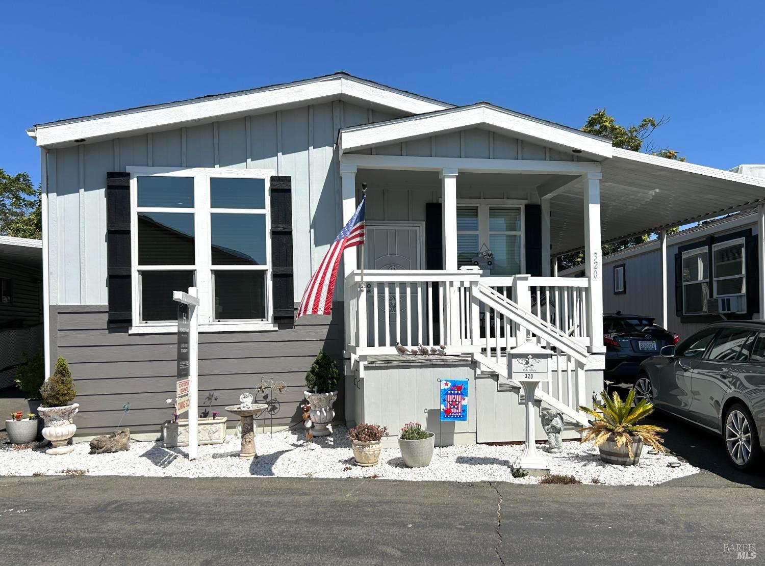 Detail Gallery Image 1 of 1 For 320 Tammy Way, Napa,  CA 94558 - 3 Beds | 2 Baths