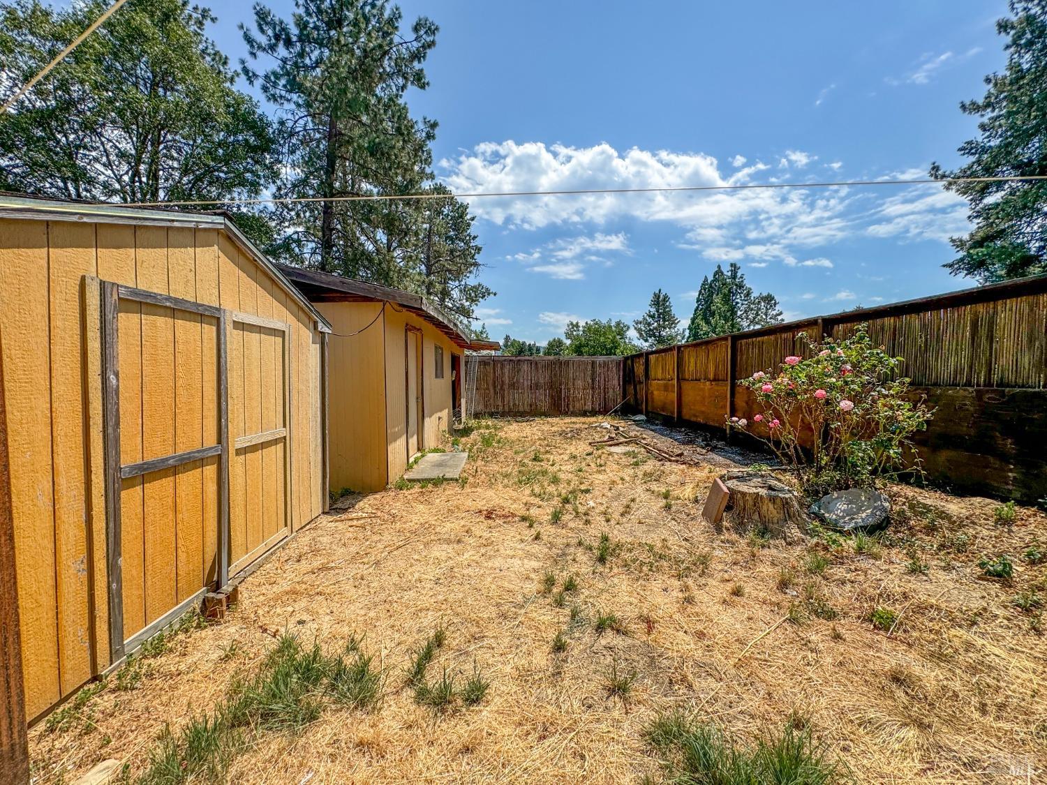 Detail Gallery Image 31 of 32 For 1961 North Rd, Laytonville,  CA 95454 - 3 Beds | 1 Baths