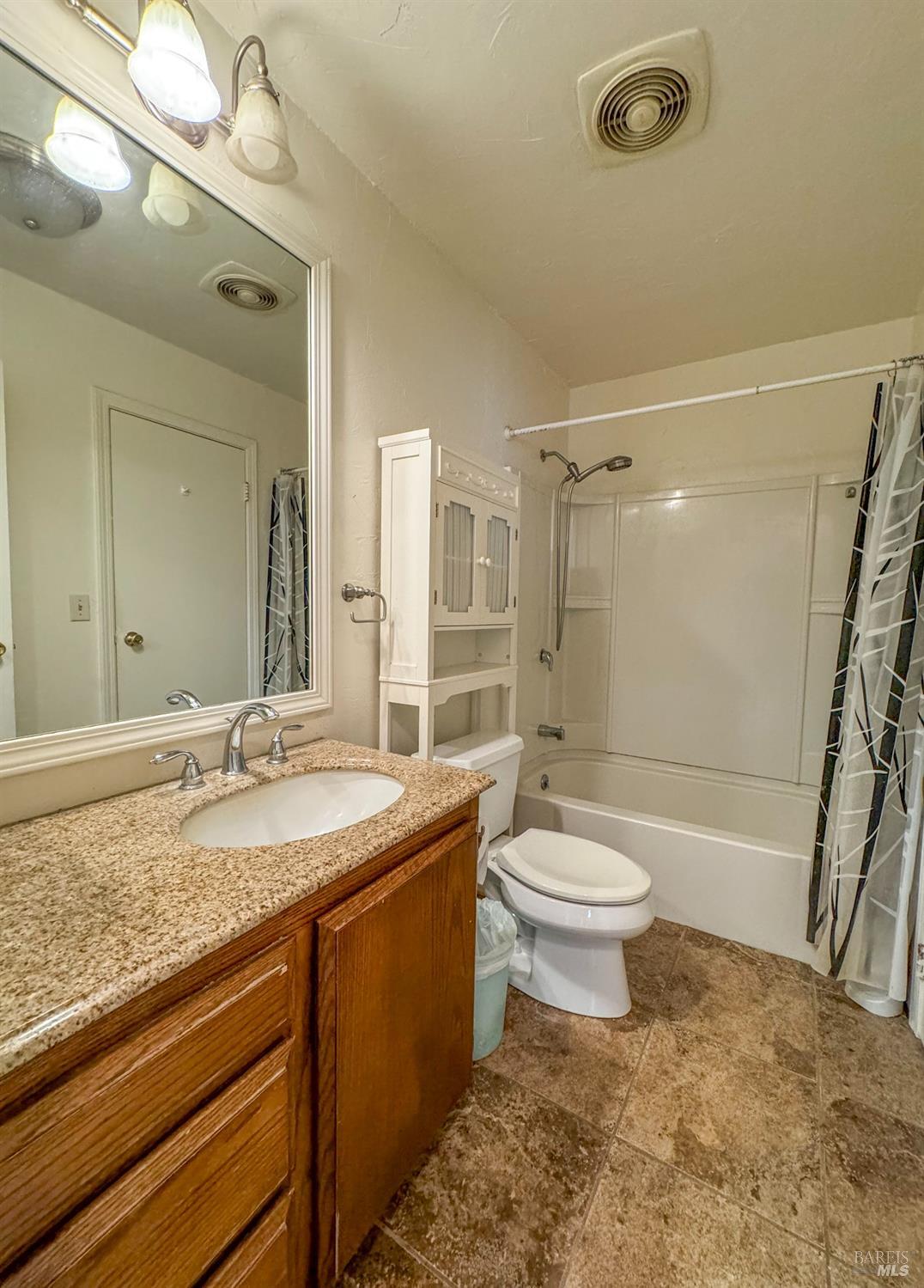 Detail Gallery Image 25 of 32 For 1961 North Rd, Laytonville,  CA 95454 - 3 Beds | 1 Baths