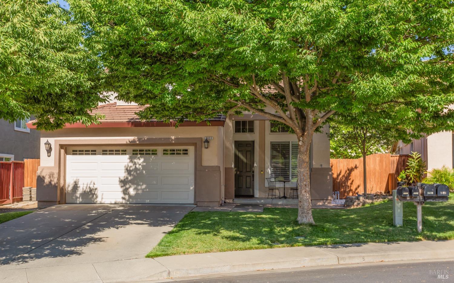 Detail Gallery Image 2 of 37 For 2433 Wolf Glen Pl, Fairfield,  CA 94534 - 4 Beds | 3 Baths