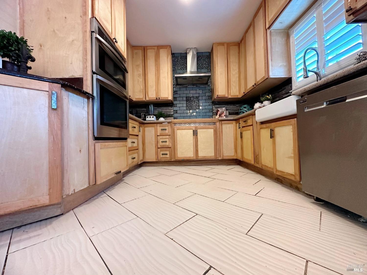 Hichborn Street, Vallejo, California image 7