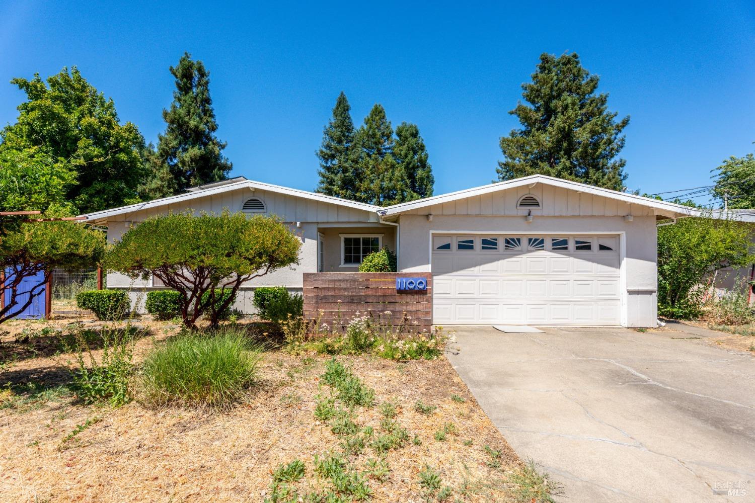 Detail Gallery Image 1 of 1 For 1100 Sanford Ranch Rd, Ukiah,  CA 95482 - 4 Beds | 2/1 Baths