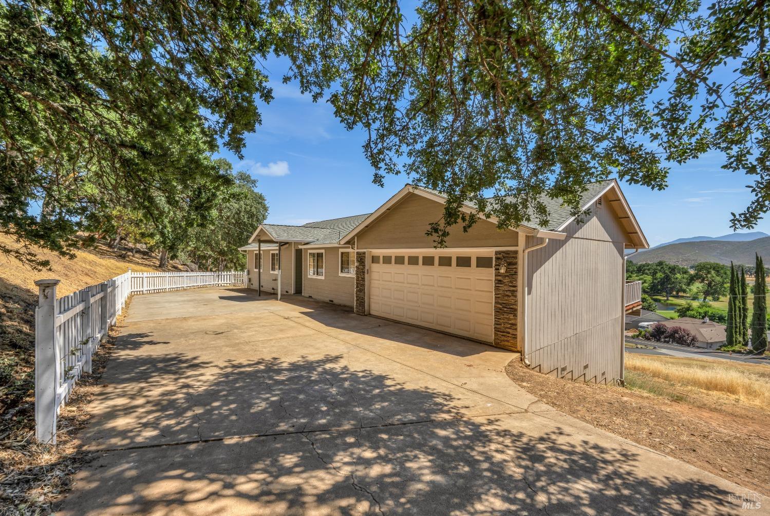 Detail Gallery Image 23 of 28 For 17256 Knollview Dr, Hidden Valley Lake,  CA 95467 - 3 Beds | 2 Baths