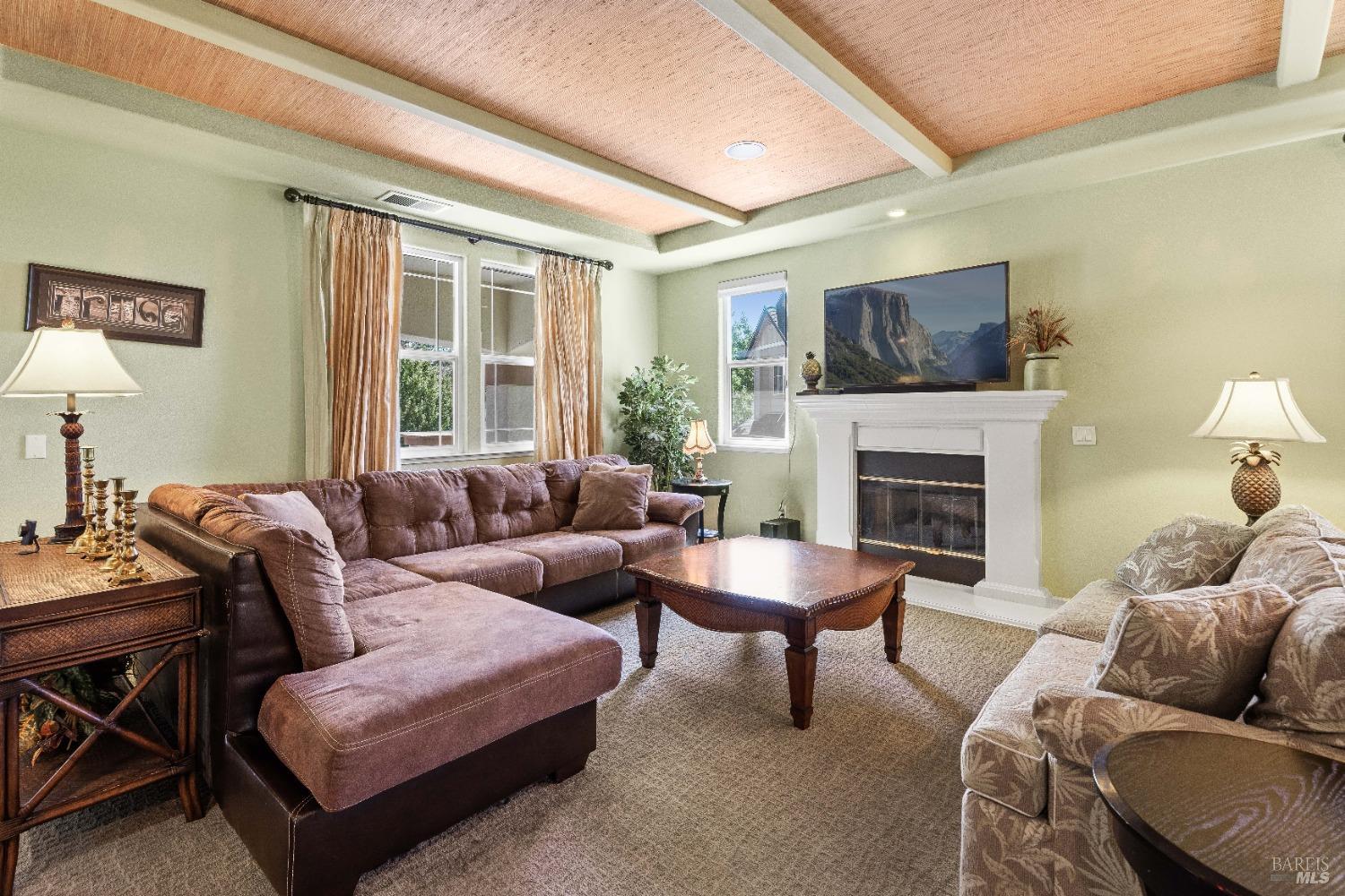 Detail Gallery Image 4 of 31 For 2529 Bartlett Ct, Ukiah,  CA 95482 - 3 Beds | 2 Baths