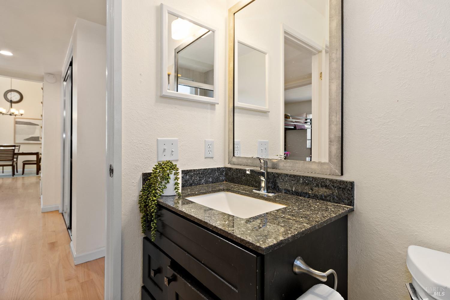 Detail Gallery Image 25 of 38 For 471 Camellia Ct, Benicia,  CA 94510 - 4 Beds | 2 Baths