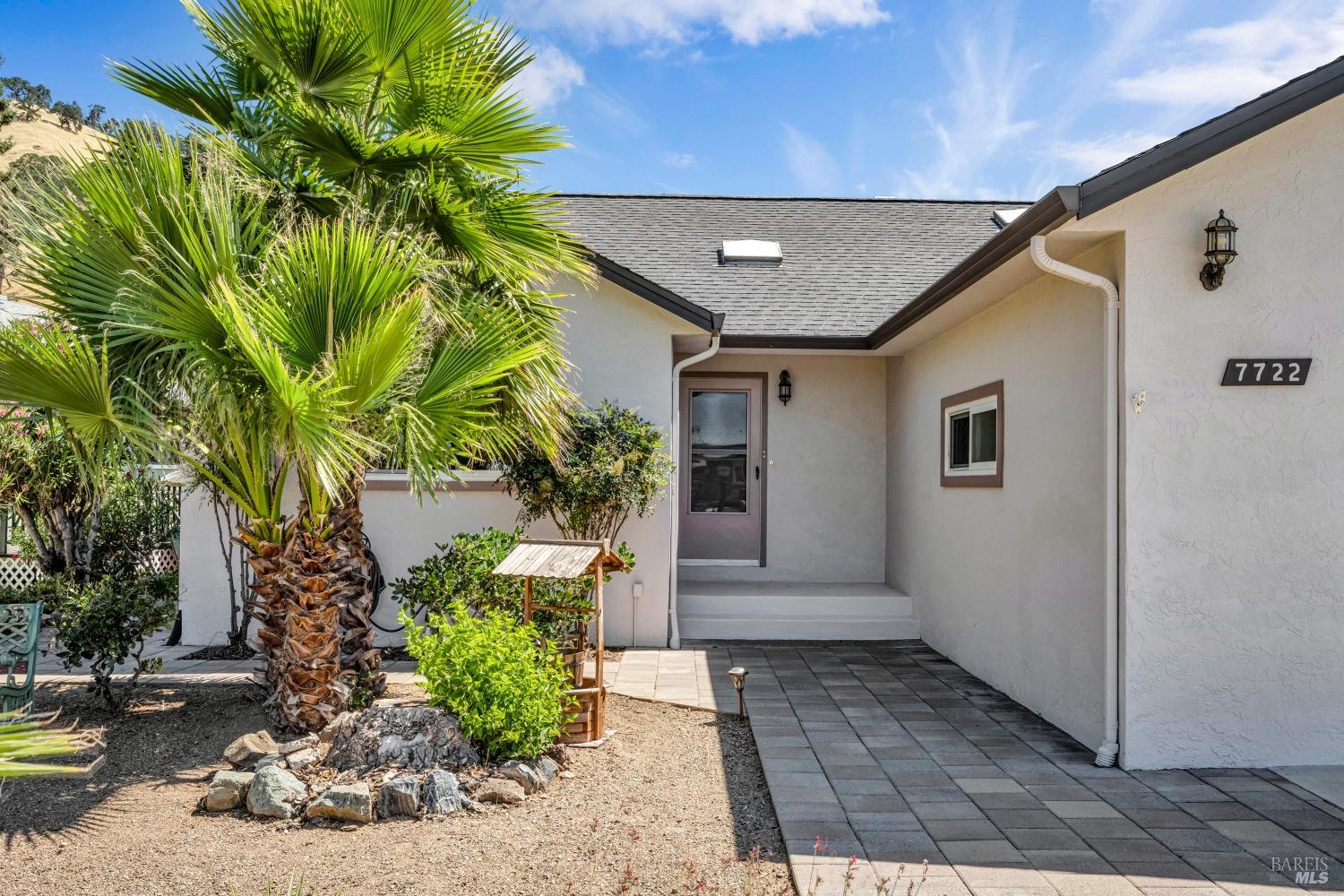 Detail Gallery Image 3 of 36 For 7722 Cora Dr, Lucerne,  CA 95458 - 2 Beds | 2 Baths