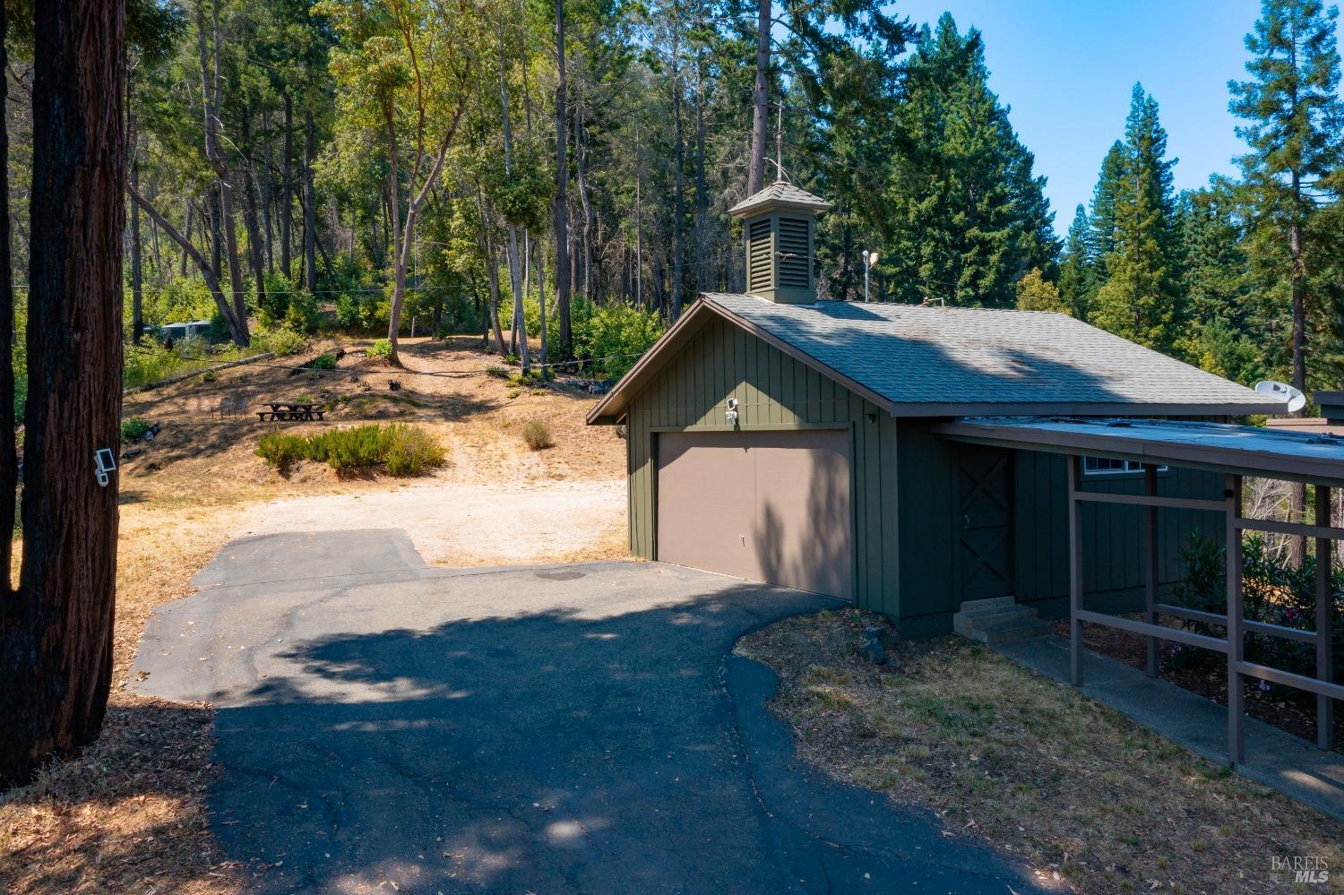 Detail Gallery Image 22 of 38 For 4915 Mill Creek Rd, Healdsburg,  CA 95448 - 2 Beds | 2 Baths