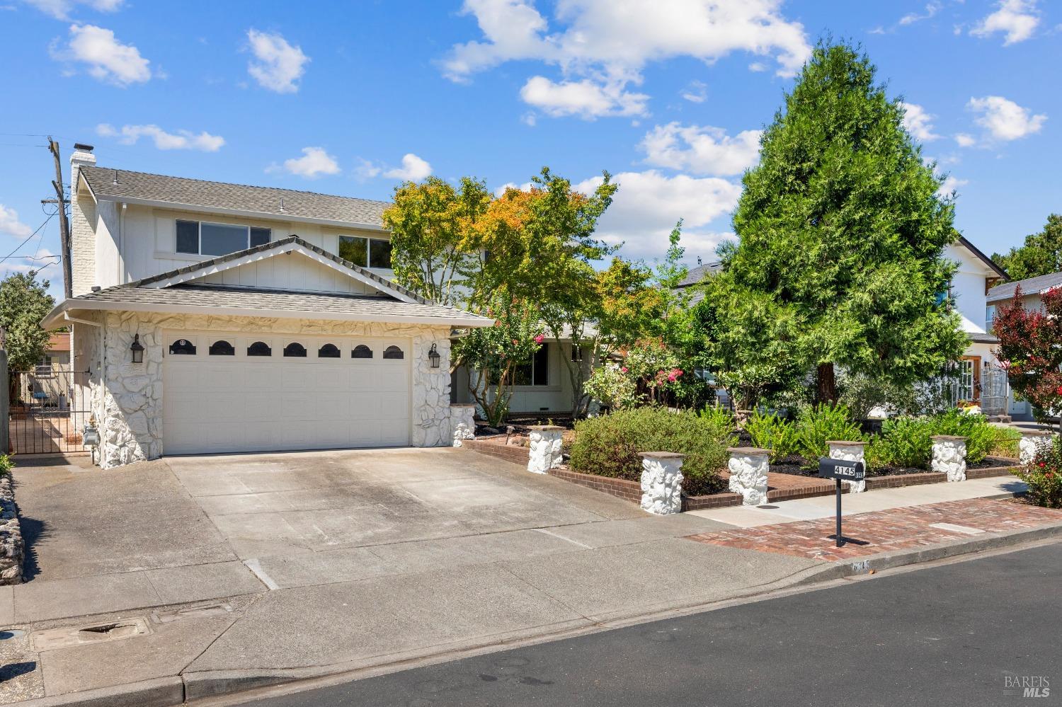 Detail Gallery Image 1 of 1 For 4145 via La Paz St, Napa,  CA 94558 - 4 Beds | 2/1 Baths