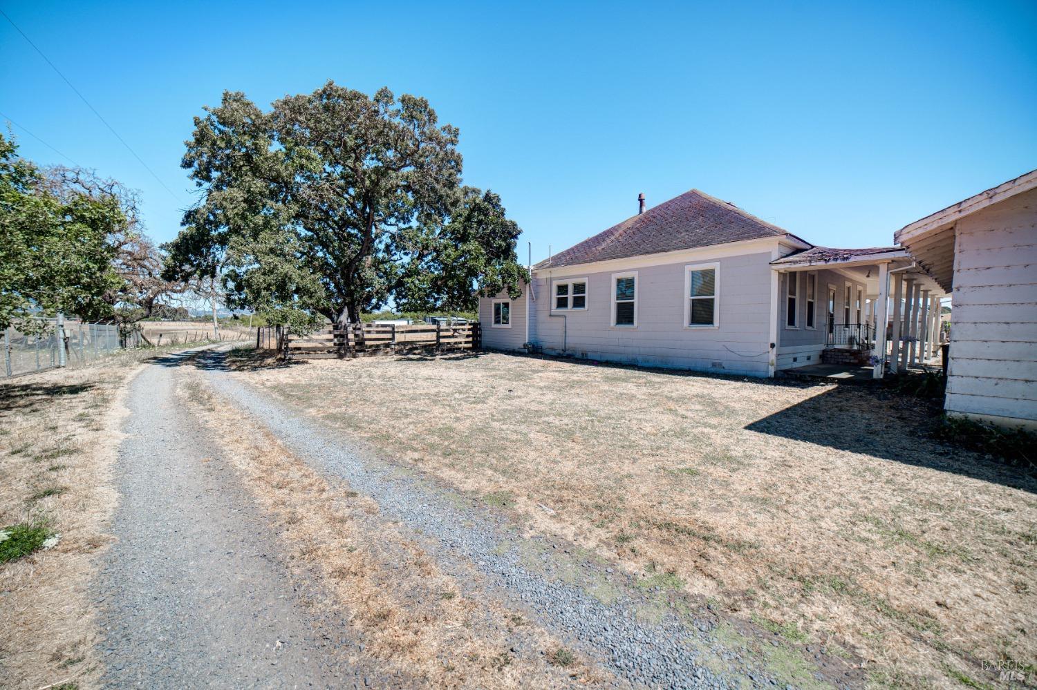 Detail Gallery Image 4 of 37 For 4344 Walker Ave, Santa Rosa,  CA 95407 - 3 Beds | 1 Baths