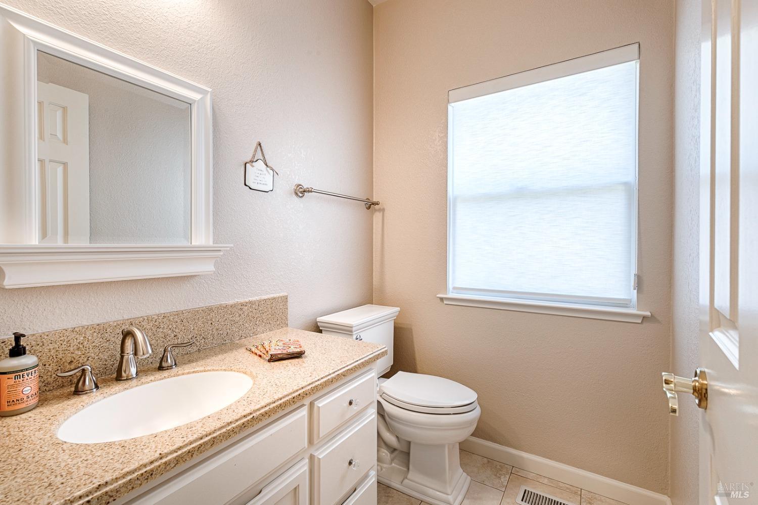 Detail Gallery Image 42 of 58 For 6273 Meadowstone Dr, Santa Rosa,  CA 95409 - 3 Beds | 2/1 Baths