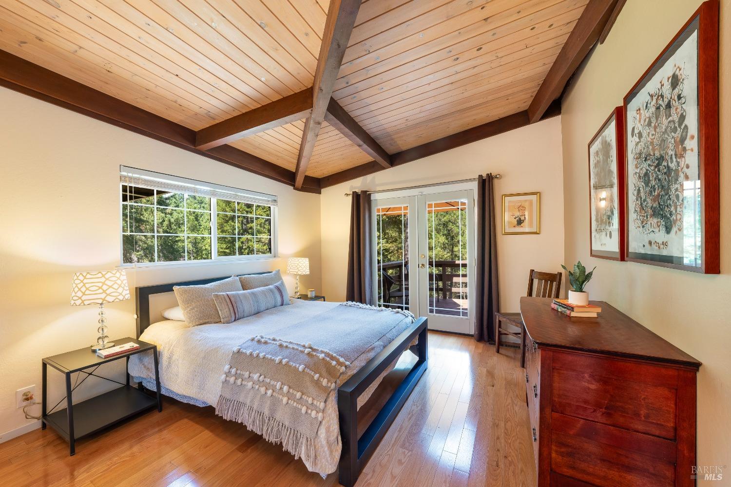 Detail Gallery Image 11 of 38 For 4915 Mill Creek Rd, Healdsburg,  CA 95448 - 2 Beds | 2 Baths