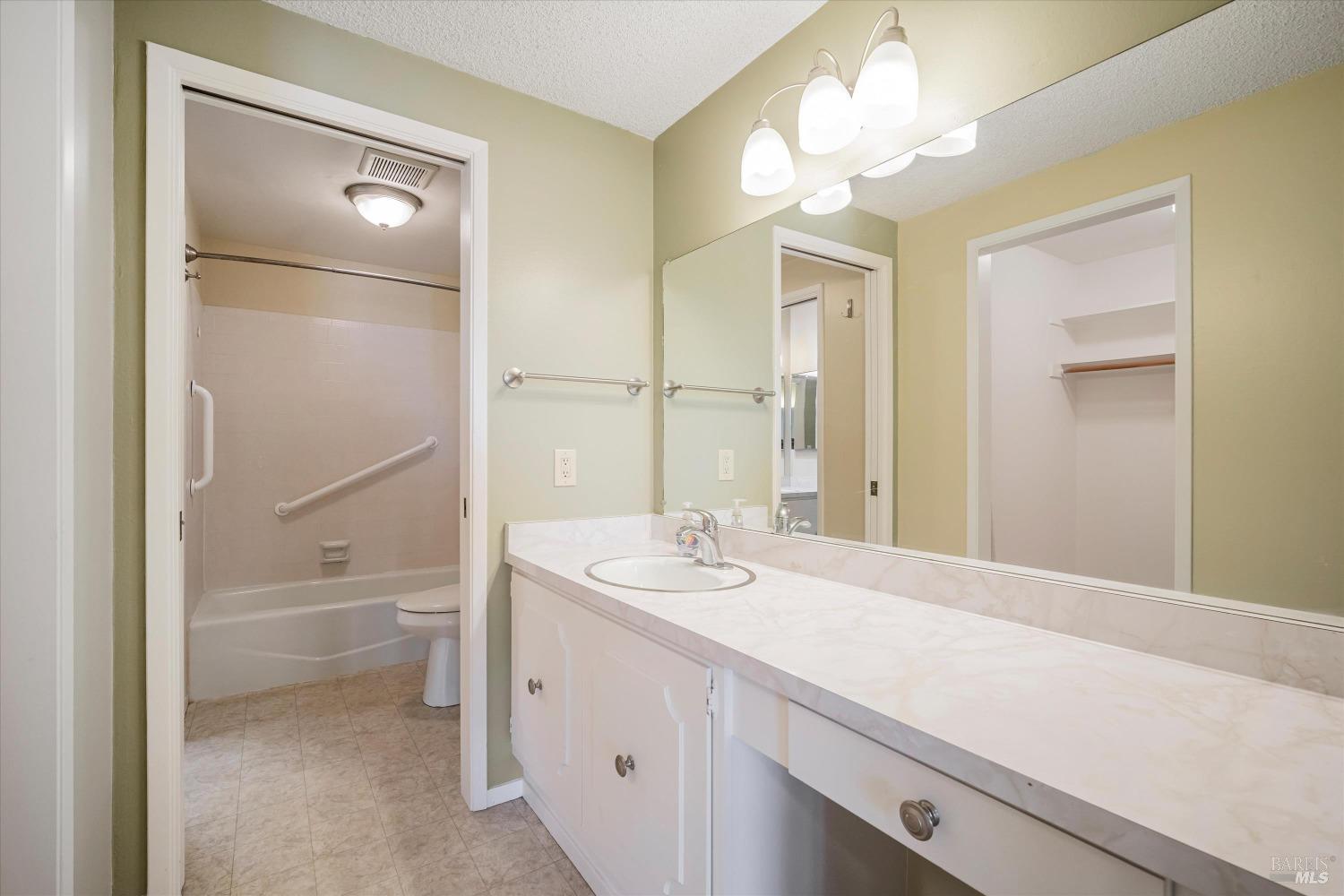 Detail Gallery Image 26 of 39 For 43 Aspen Meadows Cir, Santa Rosa,  CA 95409 - 2 Beds | 1 Baths