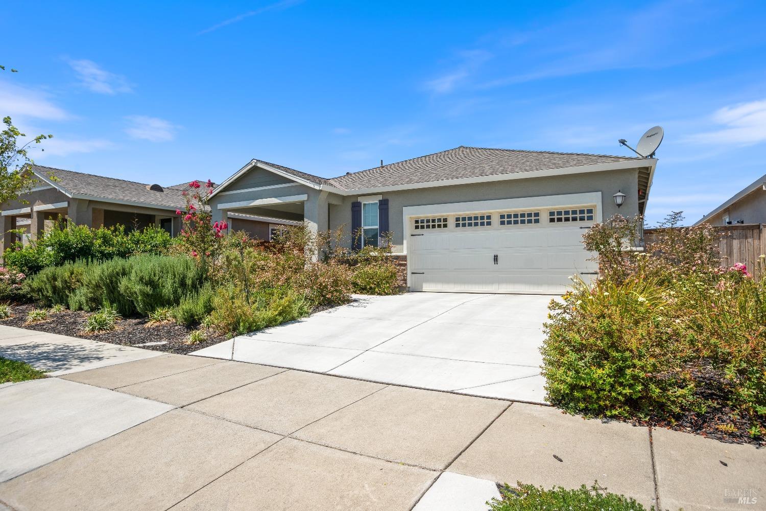 Detail Gallery Image 1 of 27 For 2243 Lavender Pl, Rio Vista,  CA 94571 - 2 Beds | 2/1 Baths