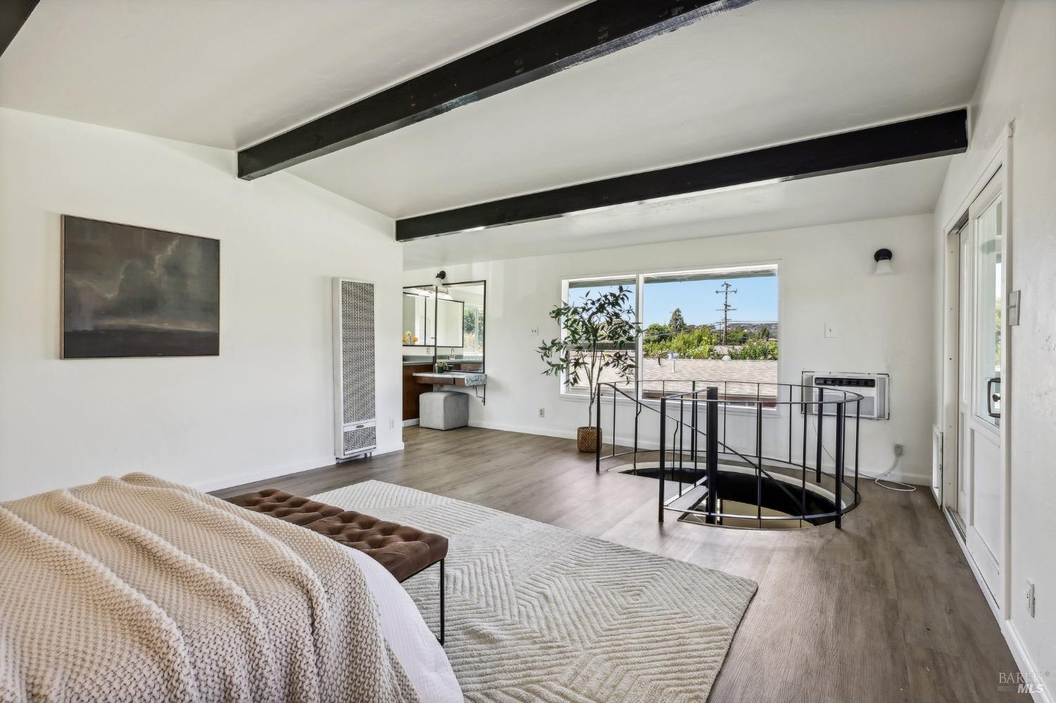 Detail Gallery Image 39 of 46 For 2114 Russell St, Napa,  CA 94559 - 4 Beds | 2 Baths