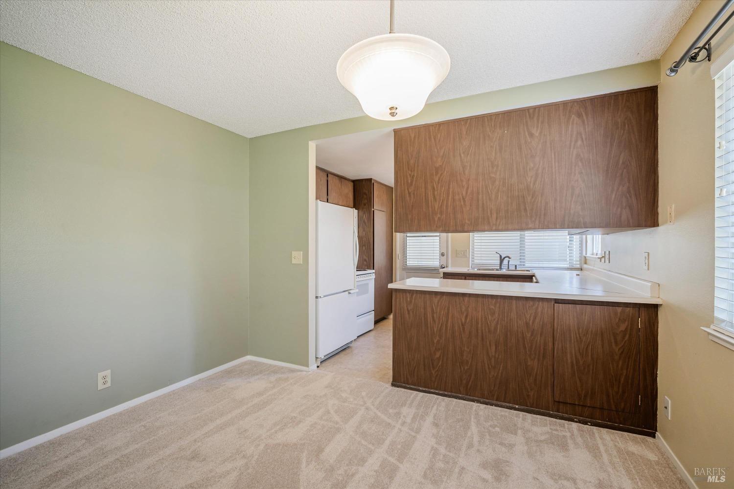 Detail Gallery Image 11 of 39 For 43 Aspen Meadows Cir, Santa Rosa,  CA 95409 - 2 Beds | 1 Baths