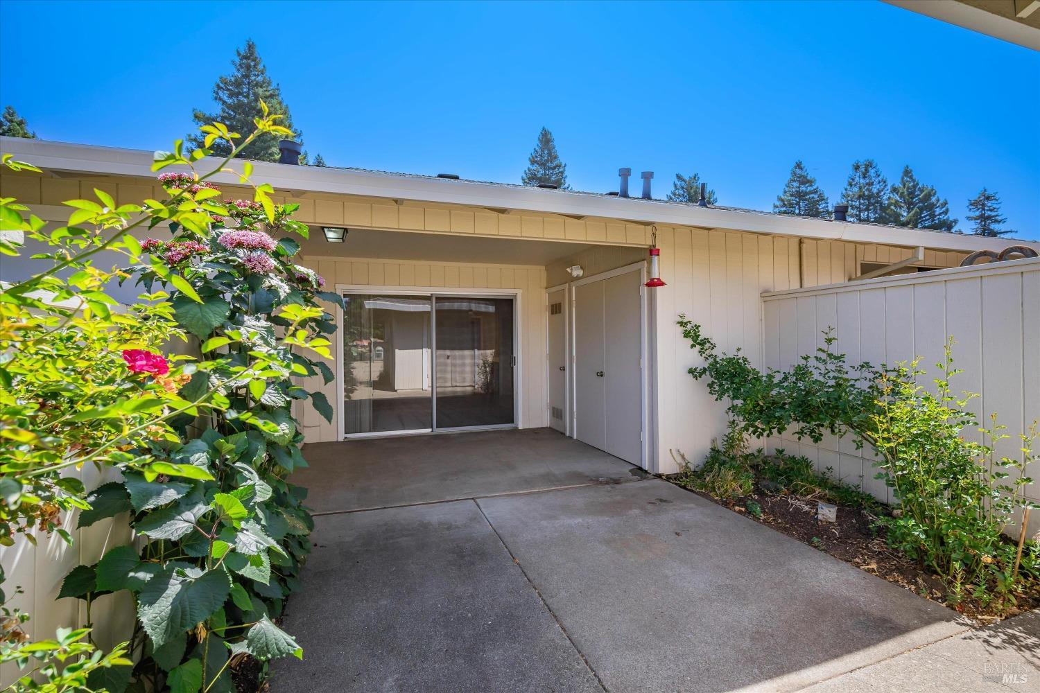 Detail Gallery Image 38 of 39 For 43 Aspen Meadows Cir, Santa Rosa,  CA 95409 - 2 Beds | 1 Baths