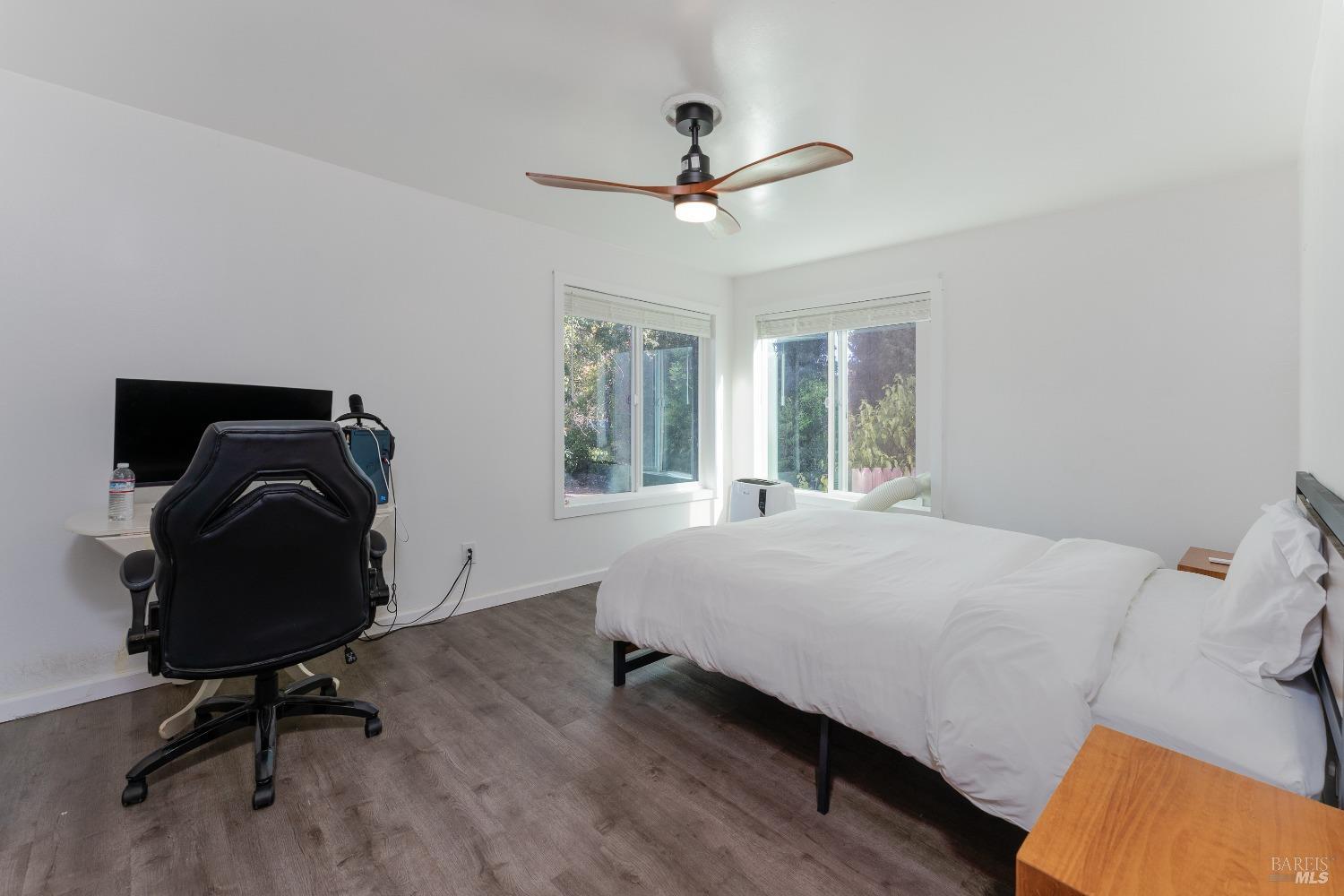 Detail Gallery Image 12 of 81 For 13240 S Highway 101 Unkn, Hopland,  CA 95449 - 3 Beds | 2 Baths