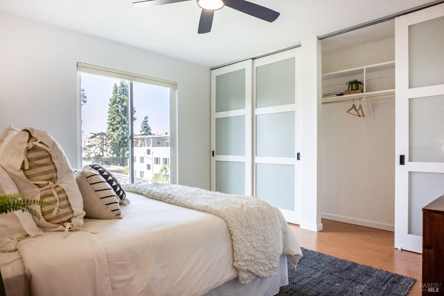 Detail Gallery Image 12 of 31 For 199 Montecito Ave #306,  Oakland,  CA 94610 - 2 Beds | 2 Baths