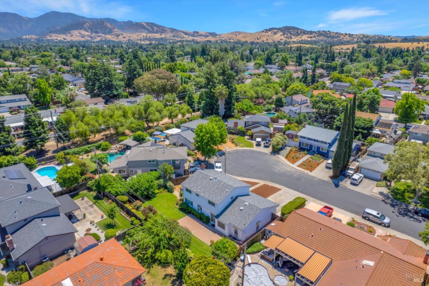 Detail Gallery Image 34 of 35 For 4665 Benbow Ct, Concord,  CA 94521 - 5 Beds | 2/1 Baths