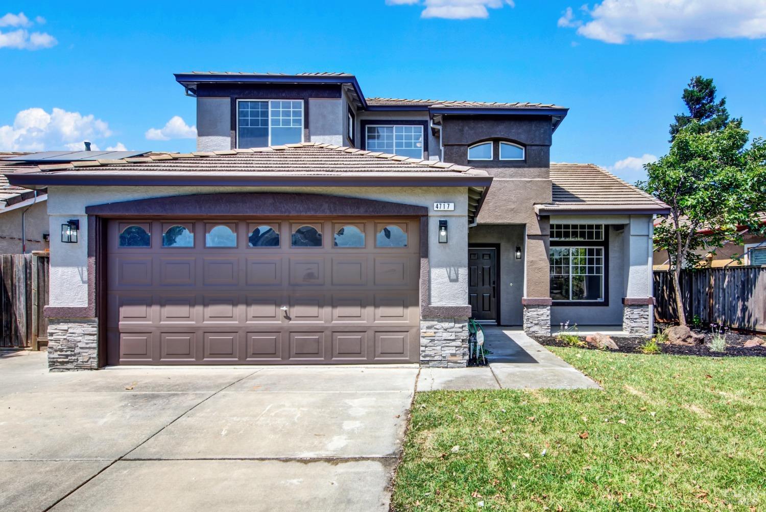 Detail Gallery Image 1 of 1 For 4717 Canyon Hills Dr, Fairfield,  CA 94534 - 4 Beds | 3 Baths