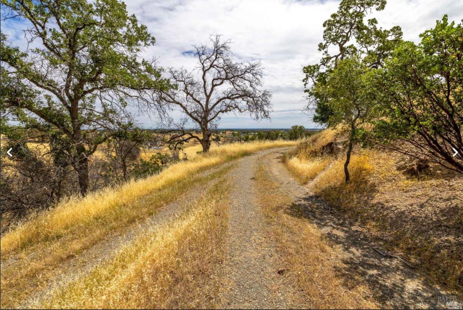 Meadowbrook Lane, Vacaville, California image 19