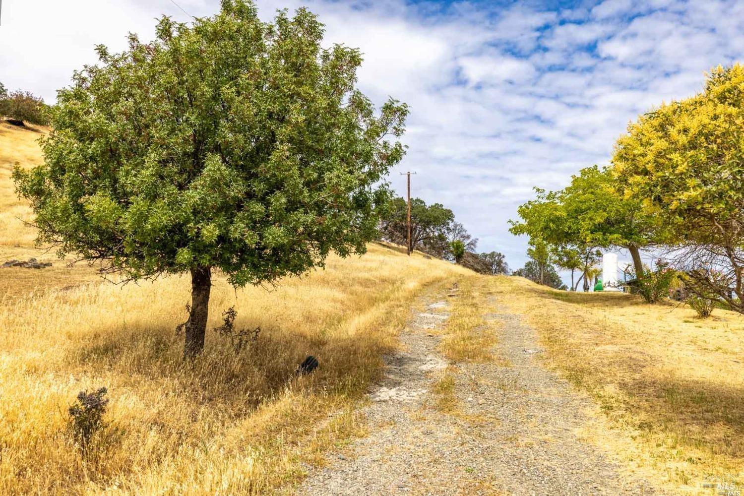 Meadowbrook Lane, Vacaville, California image 8