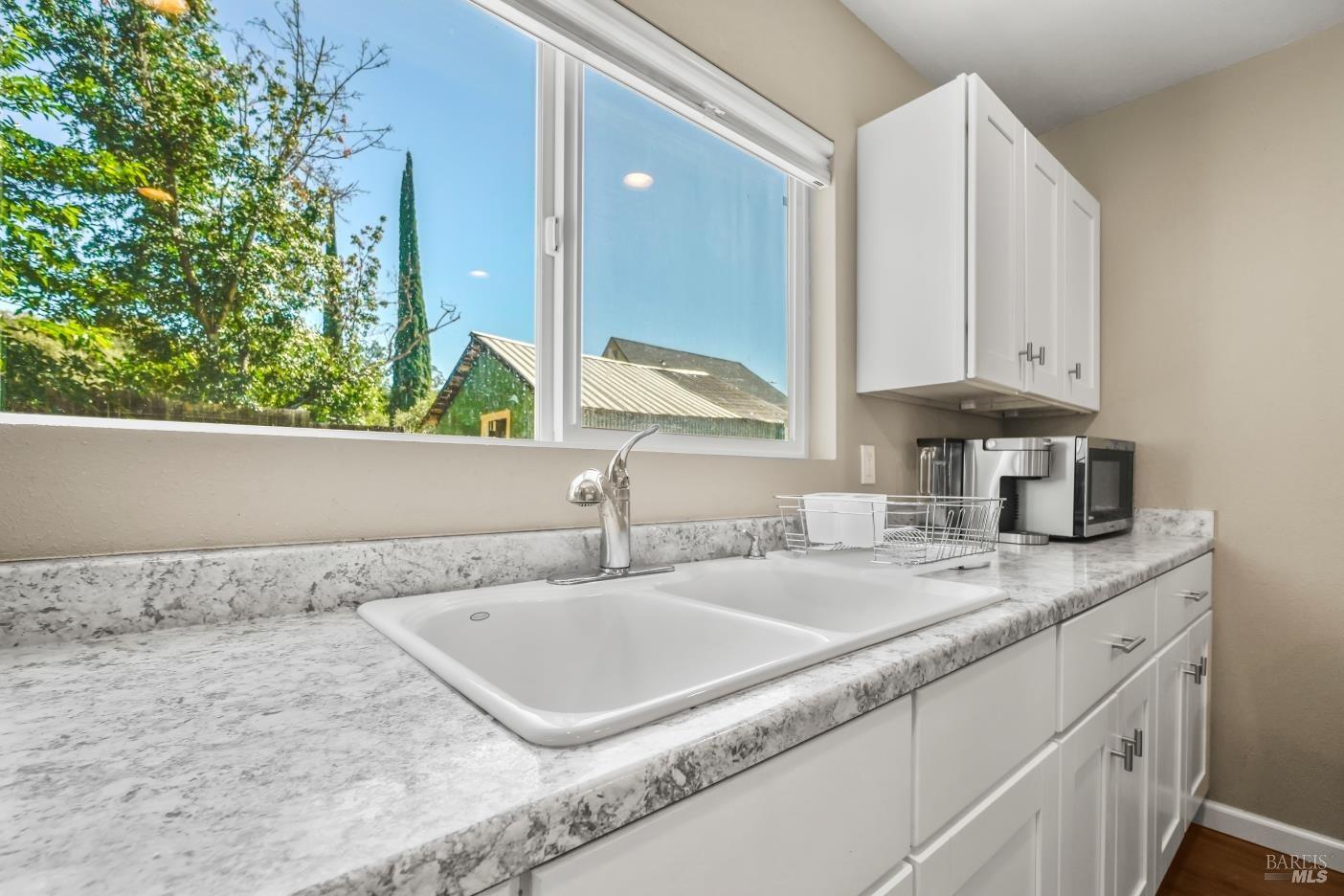 Detail Gallery Image 69 of 81 For 13240 S Highway 101 Unkn, Hopland,  CA 95449 - 3 Beds | 2 Baths