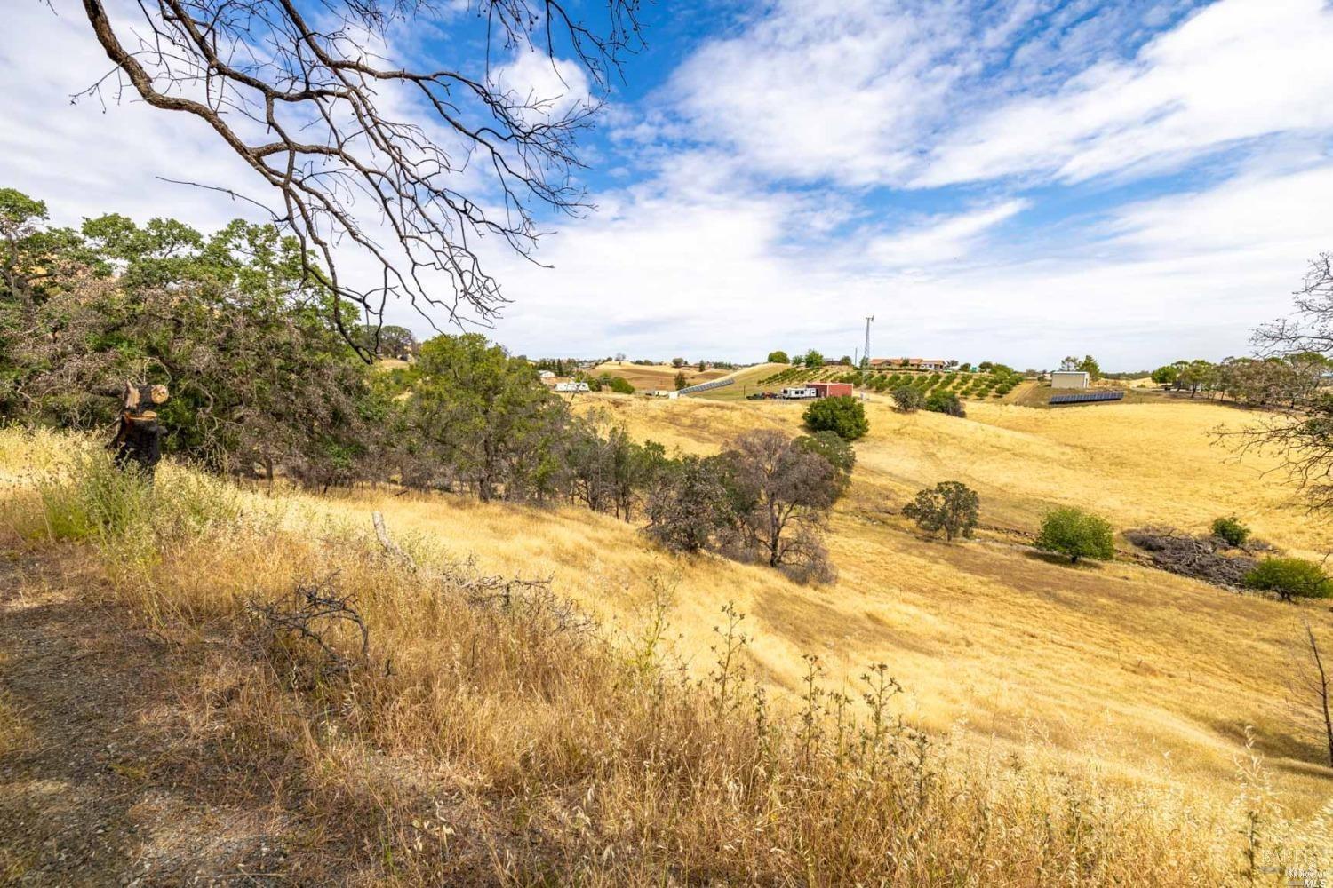 Meadowbrook Lane, Vacaville, California image 3