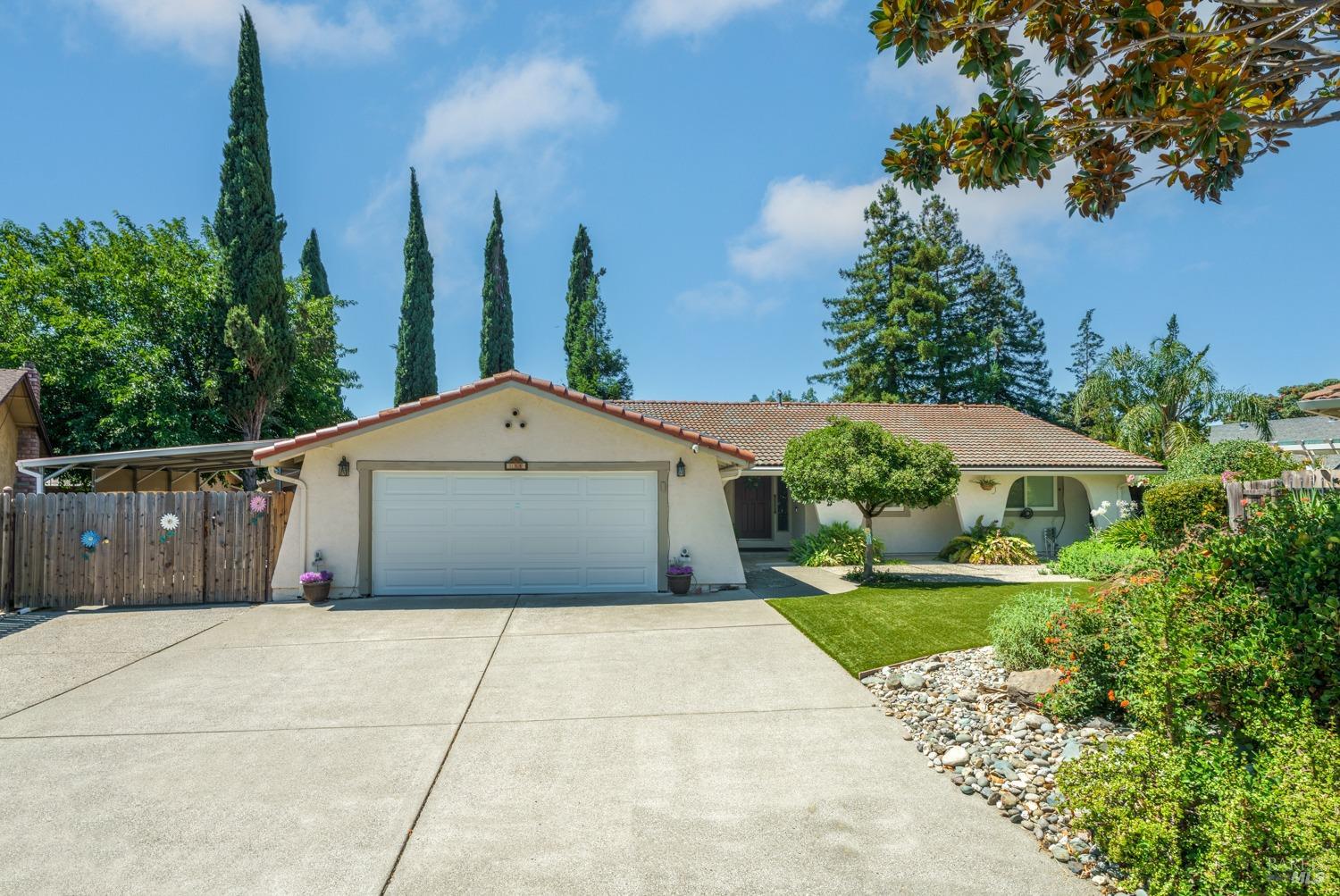 Detail Gallery Image 1 of 1 For 2155 Pomona Pl, Fairfield,  CA 94534 - 4 Beds | 2 Baths