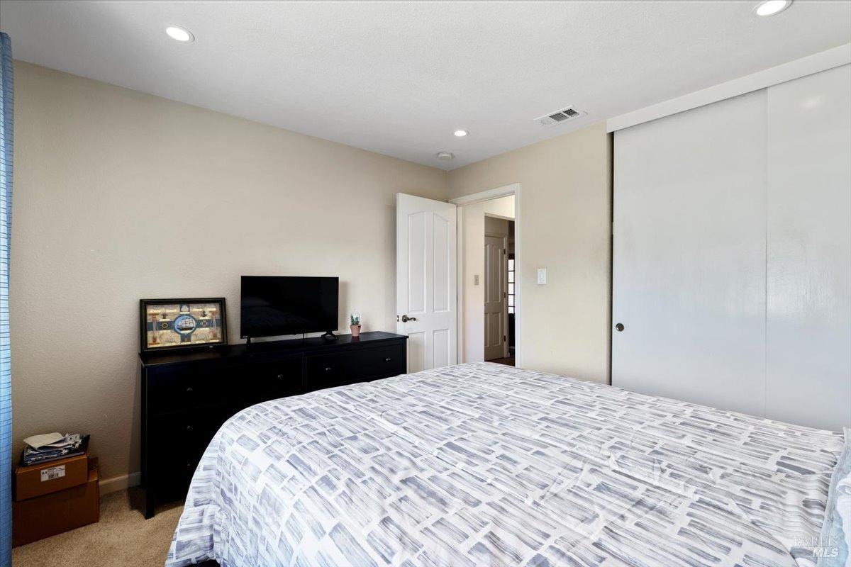 Detail Gallery Image 14 of 35 For 112 Aragon Ct, Vallejo,  CA 94591 - 3 Beds | 2 Baths