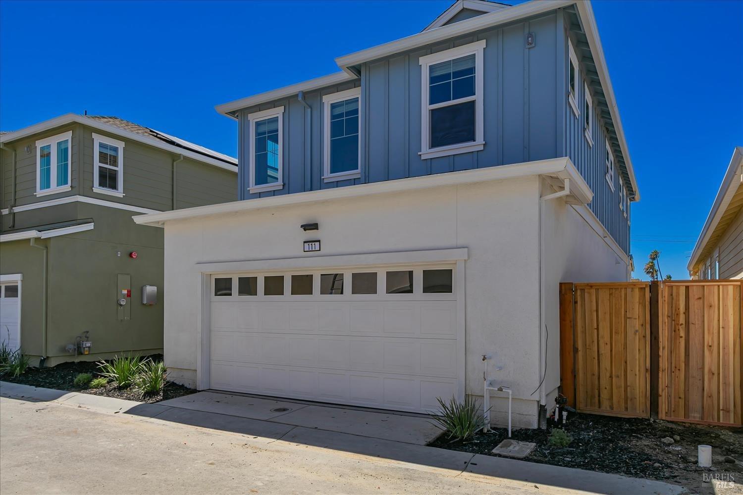 Detail Gallery Image 1 of 1 For 111 Flounder St, Suisun City,  CA 94585 - 3 Beds | 2/1 Baths