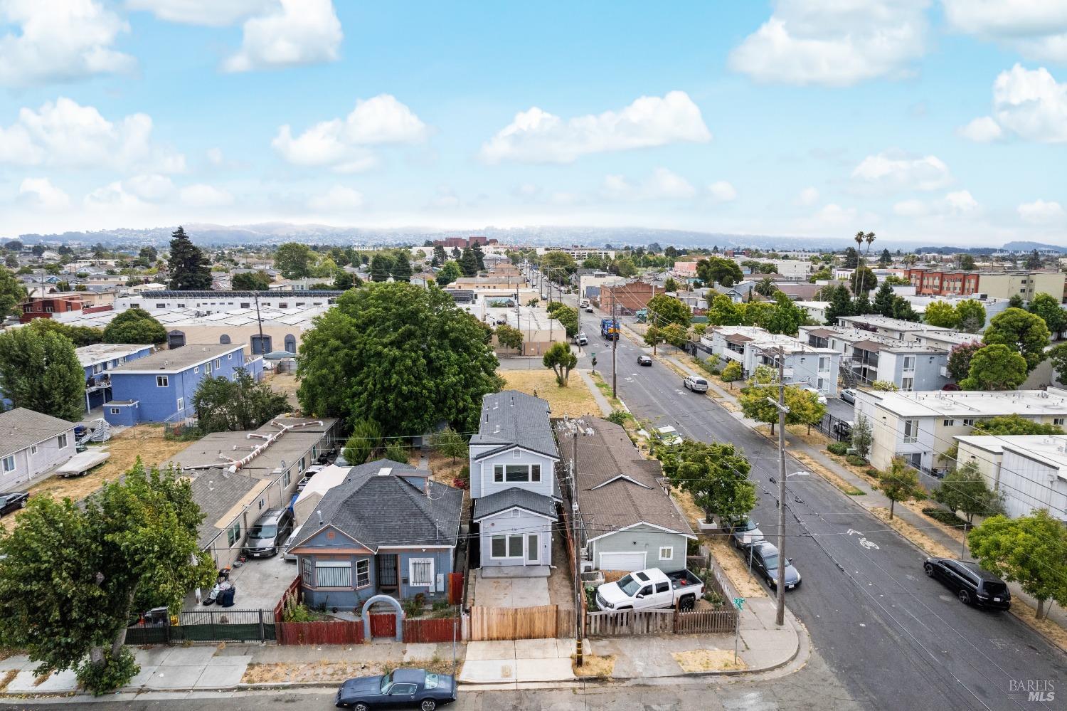 Detail Gallery Image 34 of 39 For 406 B St, Richmond,  CA 94801 - 3 Beds | 1/1 Baths