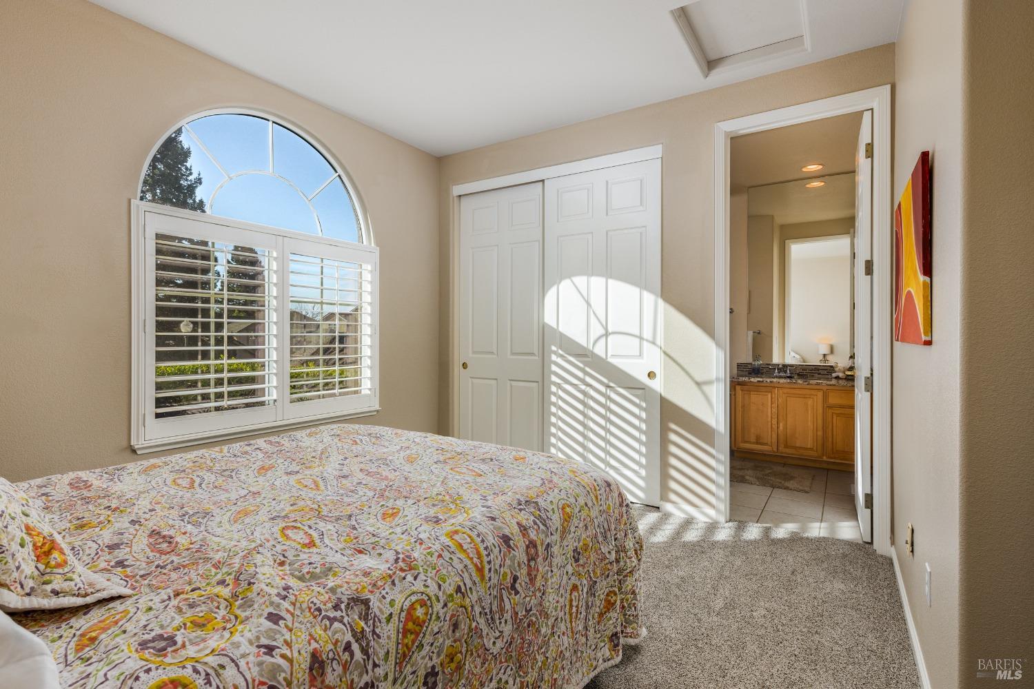 Detail Gallery Image 23 of 33 For 5877 Mountain Hawk Dr, Santa Rosa,  CA 95409 - 5 Beds | 4 Baths