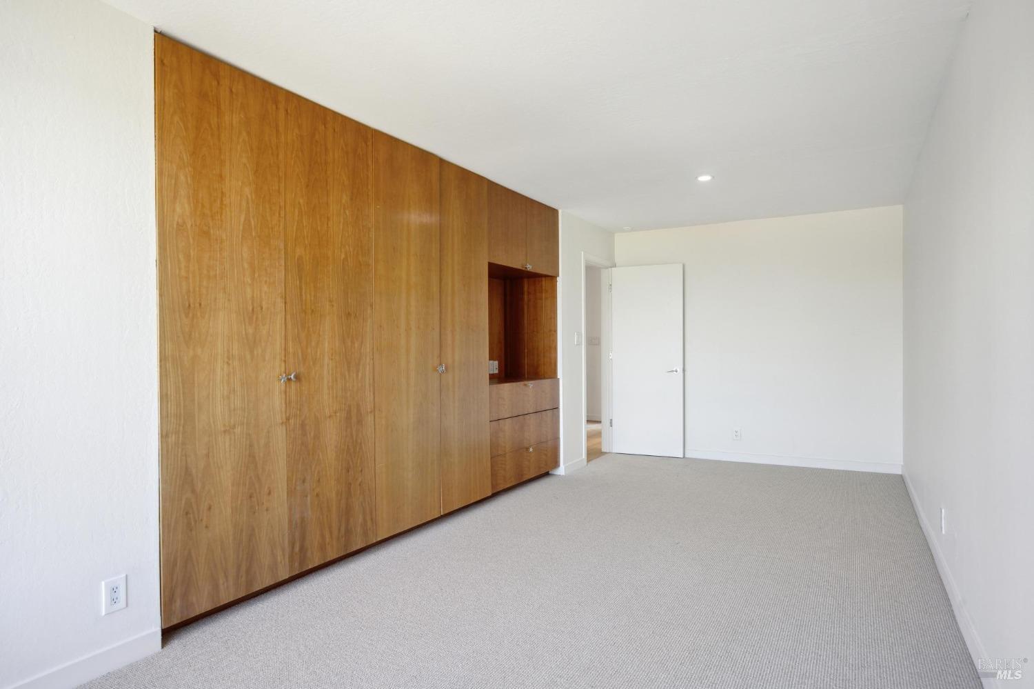 Detail Gallery Image 25 of 45 For 109 Filbert Ave #B,  Sausalito,  CA 94965 - 2 Beds | 2 Baths