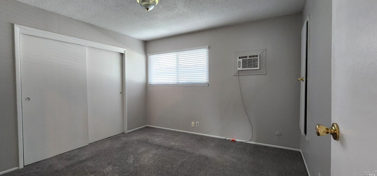 Detail Gallery Image 5 of 5 For 140 Cernon St #2,  Vacaville,  CA 95688 - 2 Beds | 1 Baths