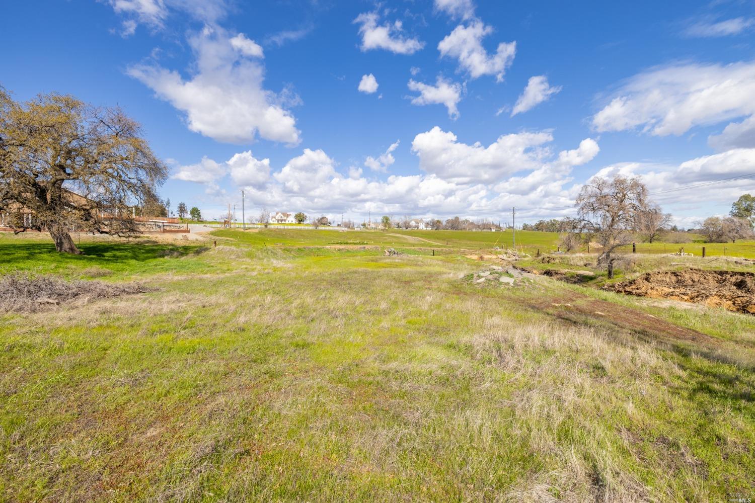 Detail Gallery Image 5 of 39 For 5 English Creek Ln, Vacaville,  CA 95688 - – Beds | – Baths