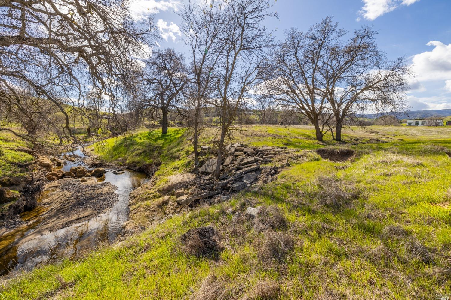 Detail Gallery Image 11 of 39 For 5 English Creek Ln, Vacaville,  CA 95688 - – Beds | – Baths