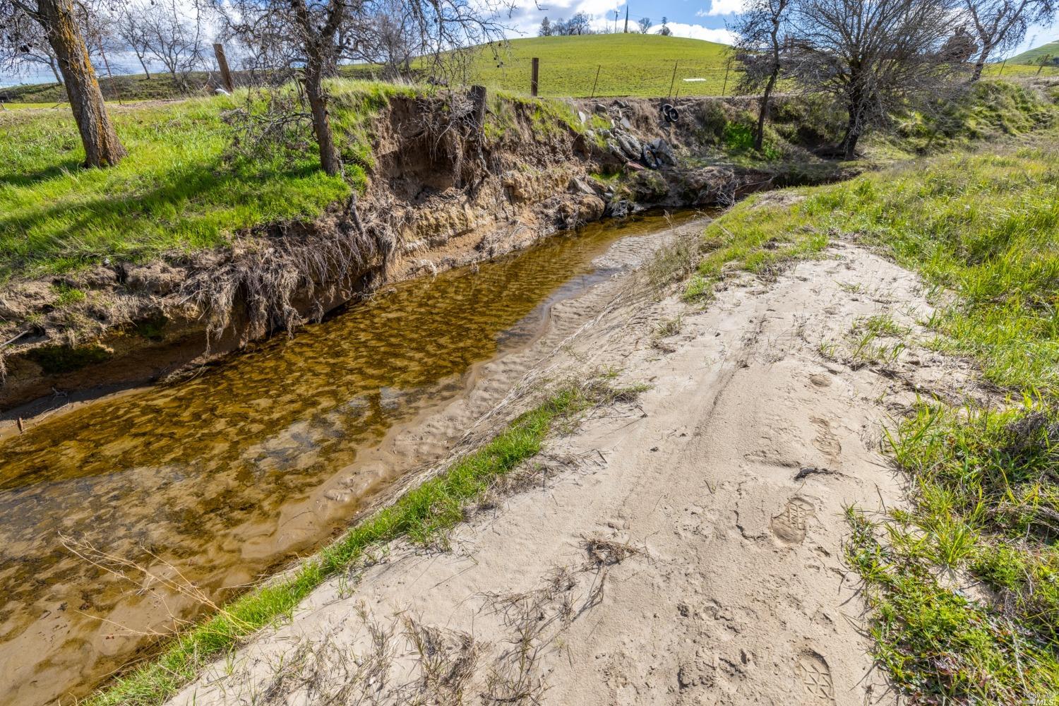 Detail Gallery Image 13 of 39 For 5 English Creek Ln, Vacaville,  CA 95688 - – Beds | – Baths