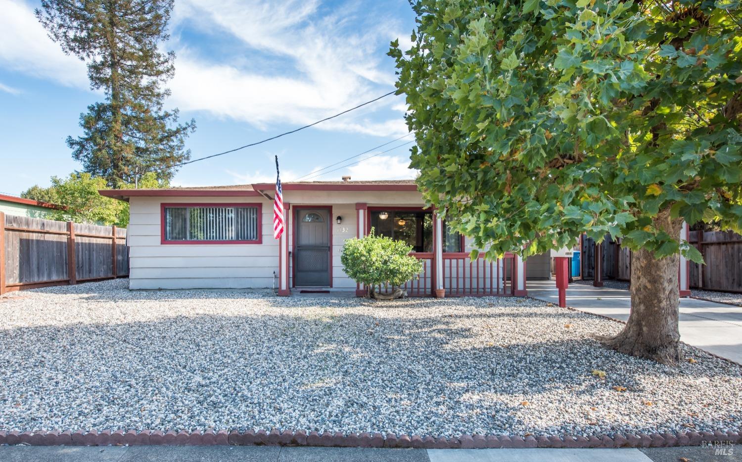 Detail Gallery Image 1 of 1 For 1132 San Clemente Dr, Santa Rosa,  CA 95404 - 2 Beds | 2 Baths