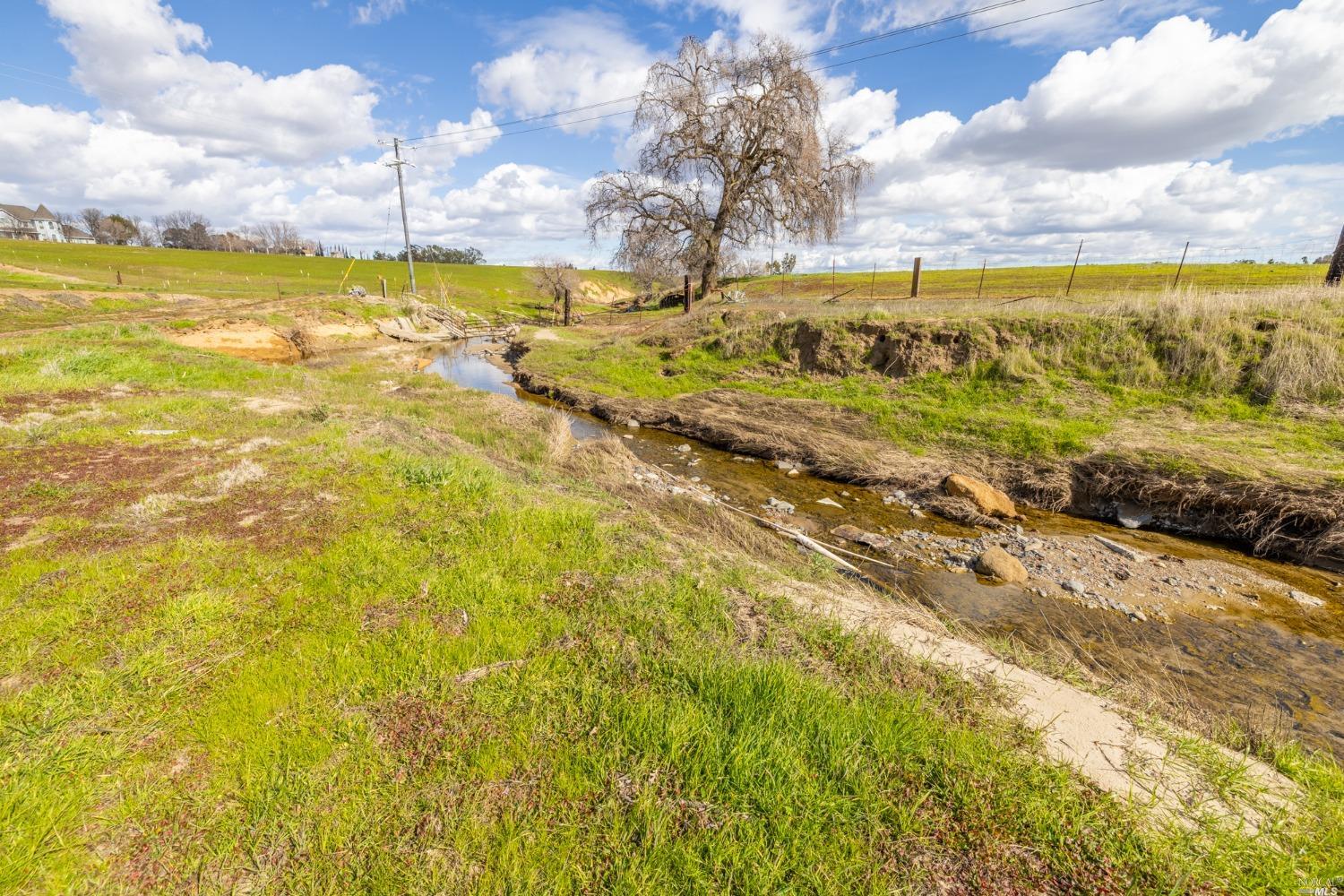 Detail Gallery Image 15 of 39 For 5 English Creek Ln, Vacaville,  CA 95688 - – Beds | – Baths