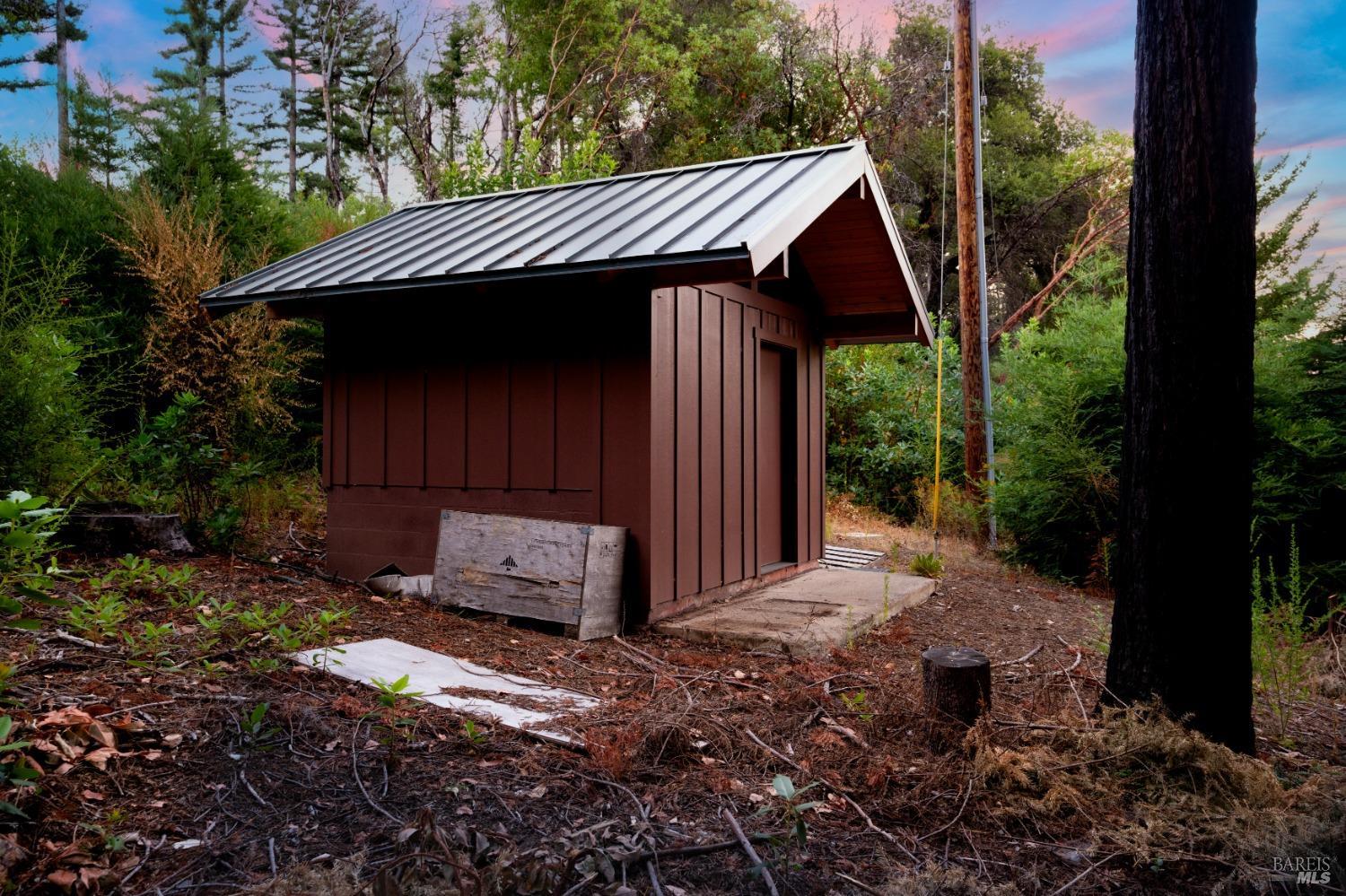 Detail Gallery Image 8 of 63 For 8676 Palmer Creek Rd, Healdsburg,  CA 95448 - 3 Beds | 2 Baths