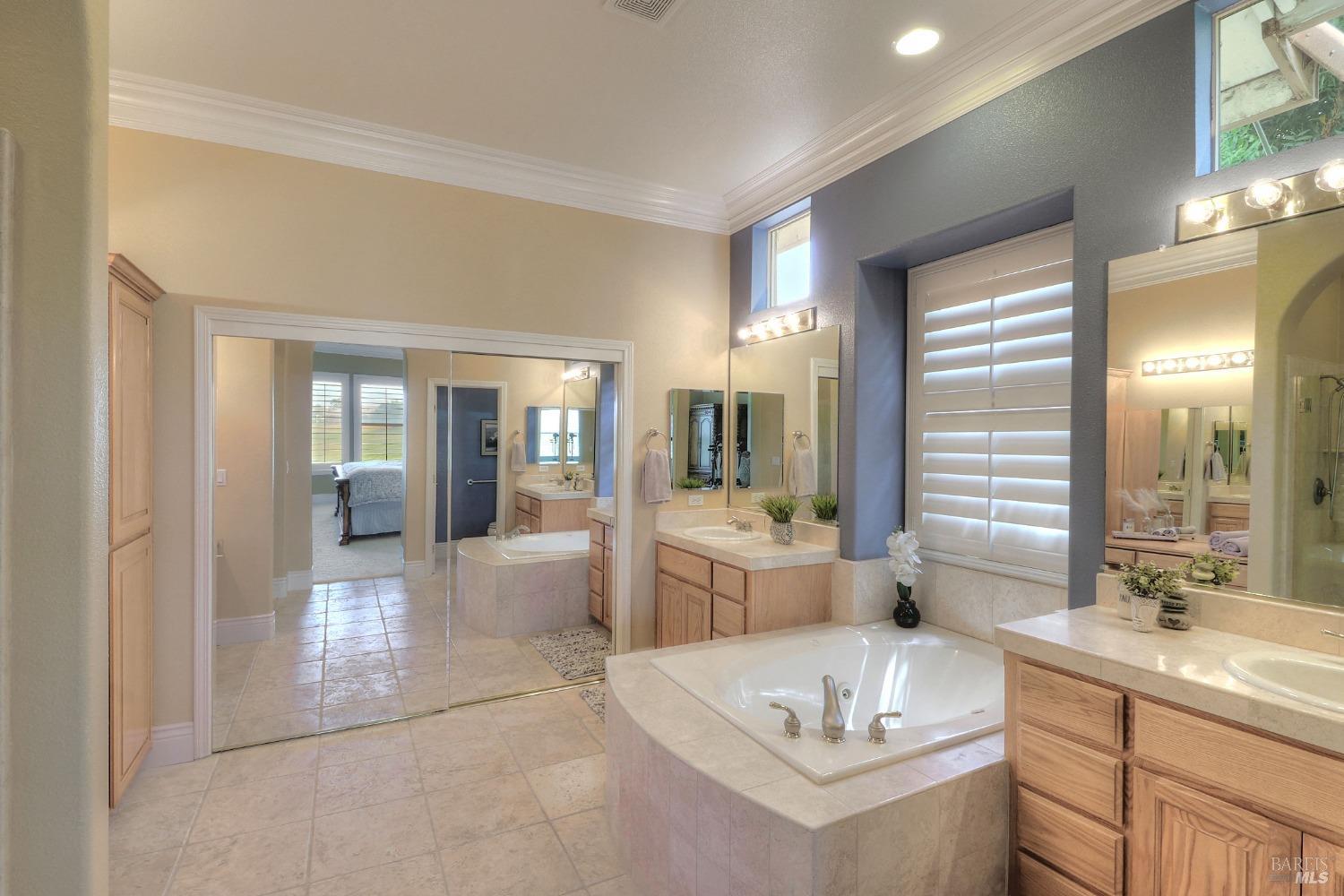 Detail Gallery Image 34 of 99 For 321 Spyglass Dr, Rio Vista,  CA 94571 - 2 Beds | 2/1 Baths