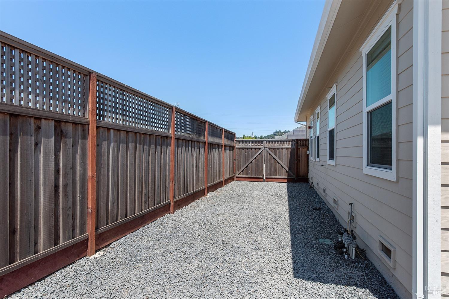 Detail Gallery Image 30 of 39 For 114 Oxford Ct, Santa Rosa,  CA 95403 - 3 Beds | 2 Baths