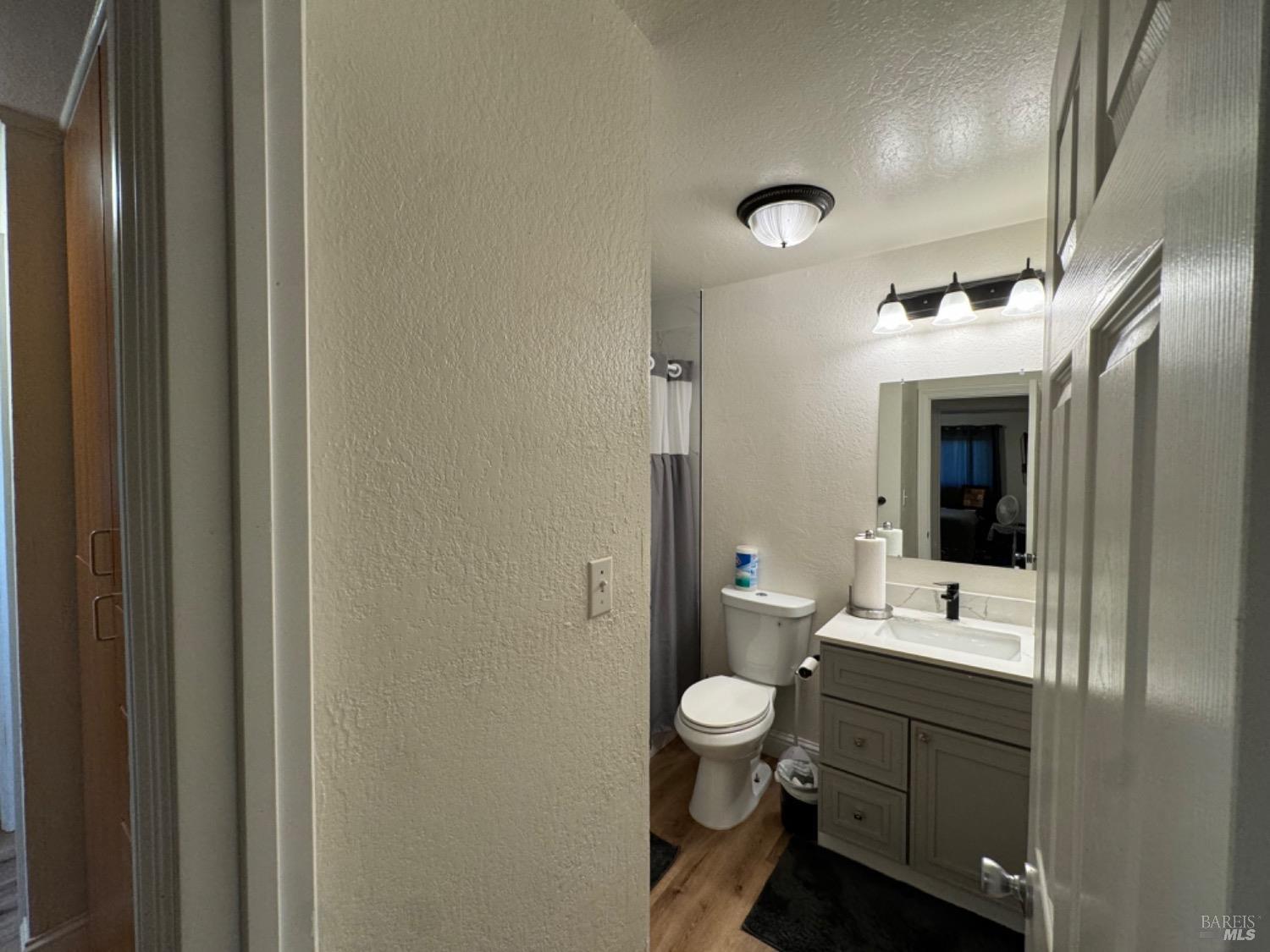 Detail Gallery Image 14 of 34 For 229 Walnut St, Suisun City,  CA 94585 - 4 Beds | 2 Baths