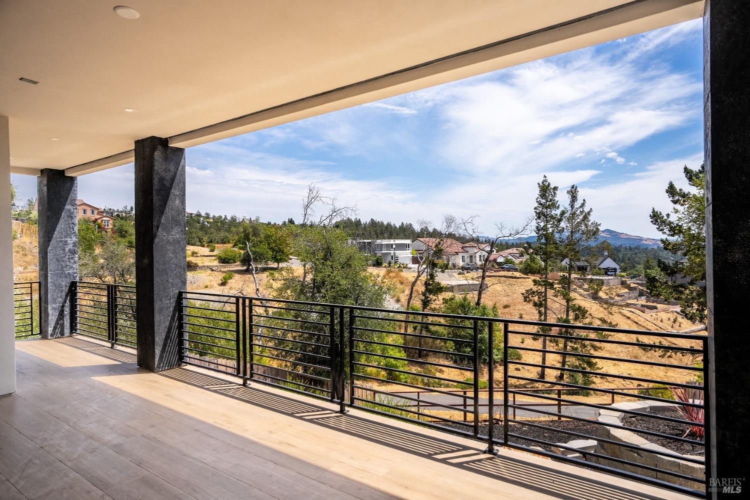 Detail Gallery Image 60 of 80 For 3624 Incantare Ct, Santa Rosa,  CA 95404 - 6 Beds | 4/1 Baths